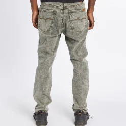 Pants><noscript><img width=